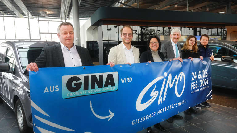 Neuer Name, neues Logo: Das Konzept der Gießener Mobilitätsmesse, kurz »GIMO«, wird von Sven Lindemann, Christoph Häuser, Andrea Michel-Lebeau, Michael Kraft, Melissa Berger und Pascale Watermann (von links nach rechts) erläutert. © Oliver Schepp
